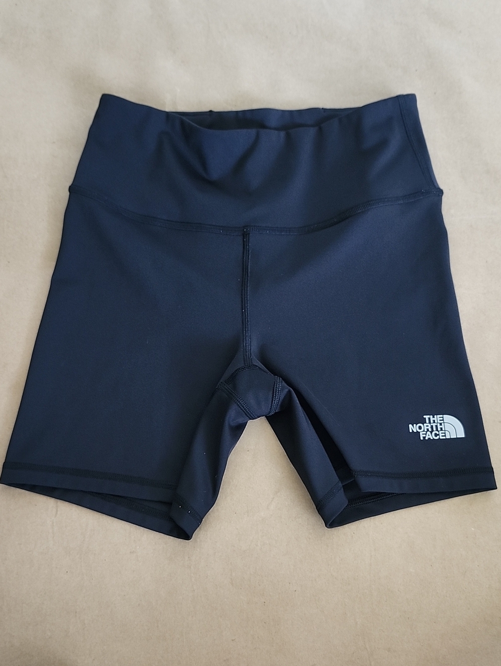 The North Face Woman's Flex 5" Tight Shorts- Great Condition